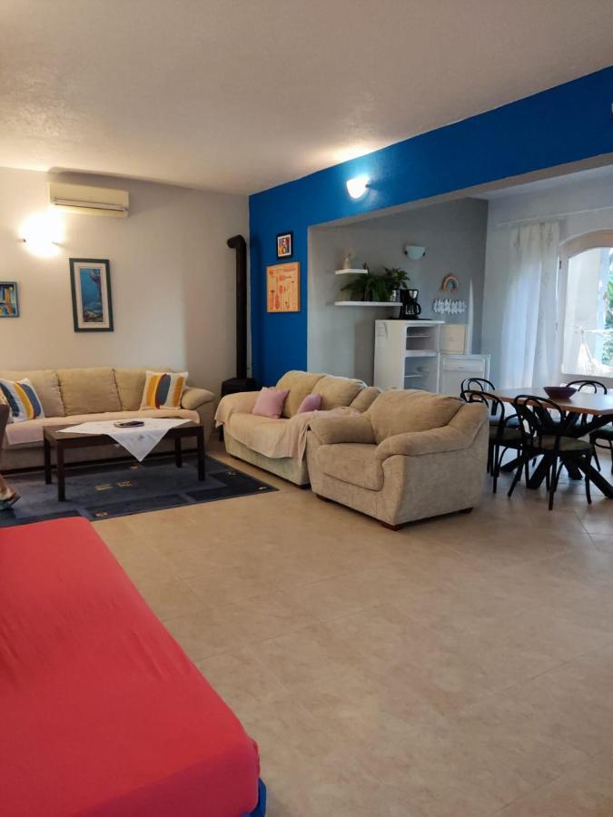 Holiday Home With Free Parking By The Beach Brela Esterno foto